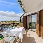 Atlantic Penthouse Retreat شقة طوستا ديل سيلونثيو