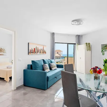 Atlantic Penthouse Retreat Apartmán